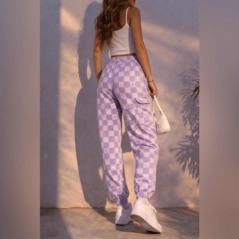 Lavender Checkered Drawstring Joggers - Women - Picture 2 of 10